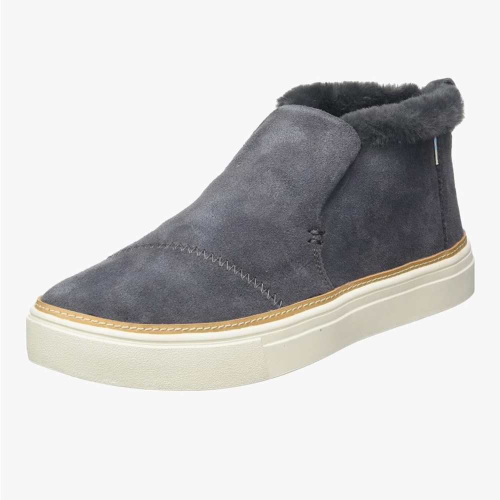 NWT TOMS Ortholite Paxton Sneaker in color Forged Iron Grey.